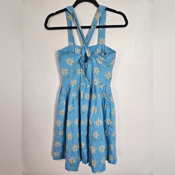Laura Ashley Vintage Light Blue‎ Daisy Floral Print Dress Knee Length Size 6 - Picture 2 of 4